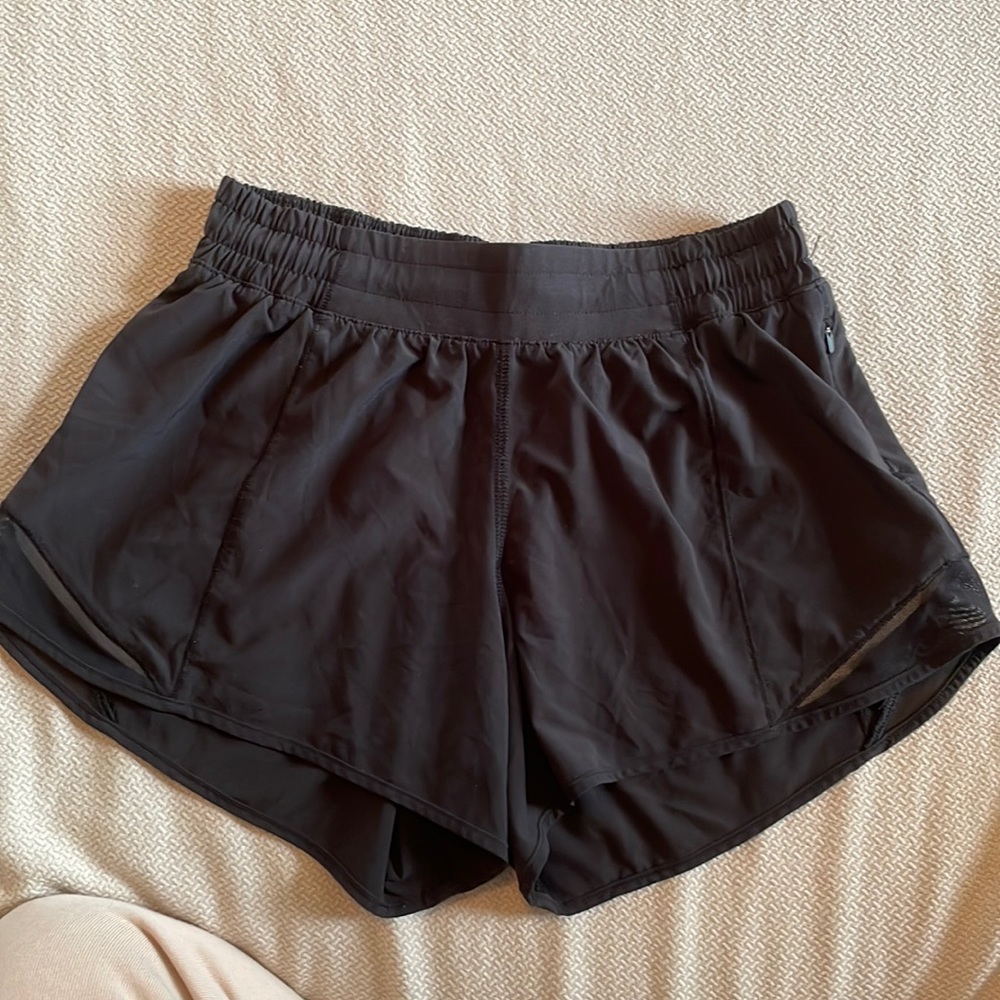 Lululemon hottie hot short 4”